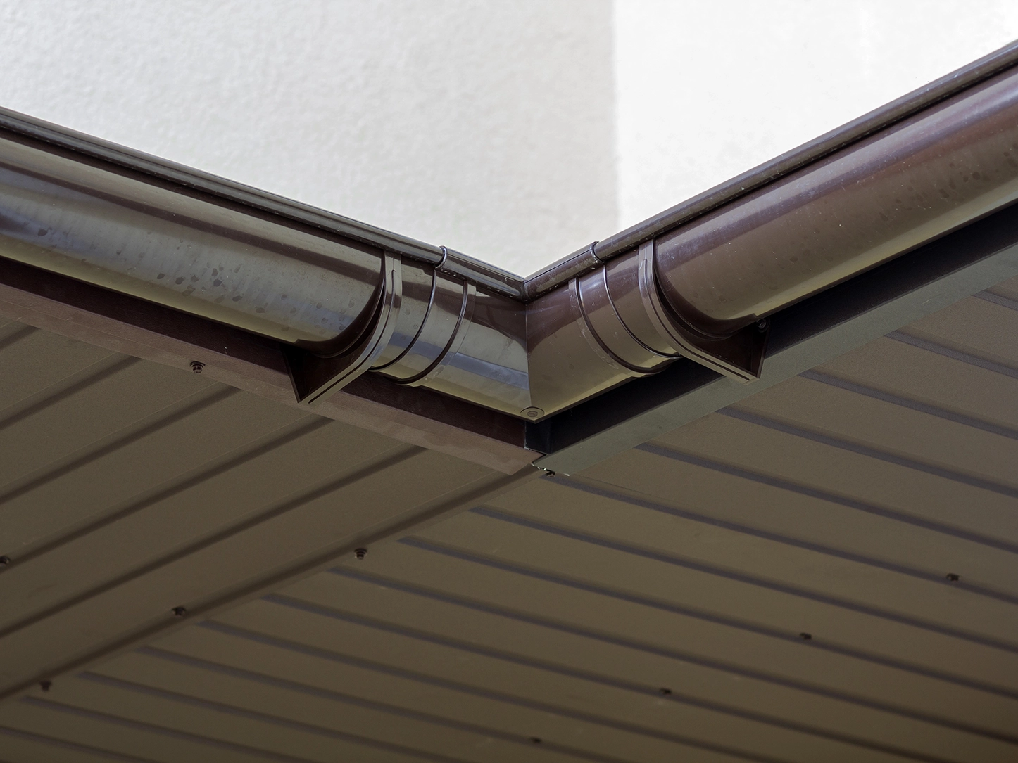 Metal-Gutters-Grey