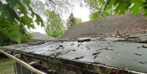 signs of a failing roof